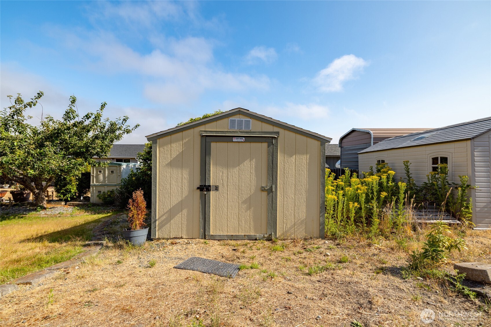 Property photo 35