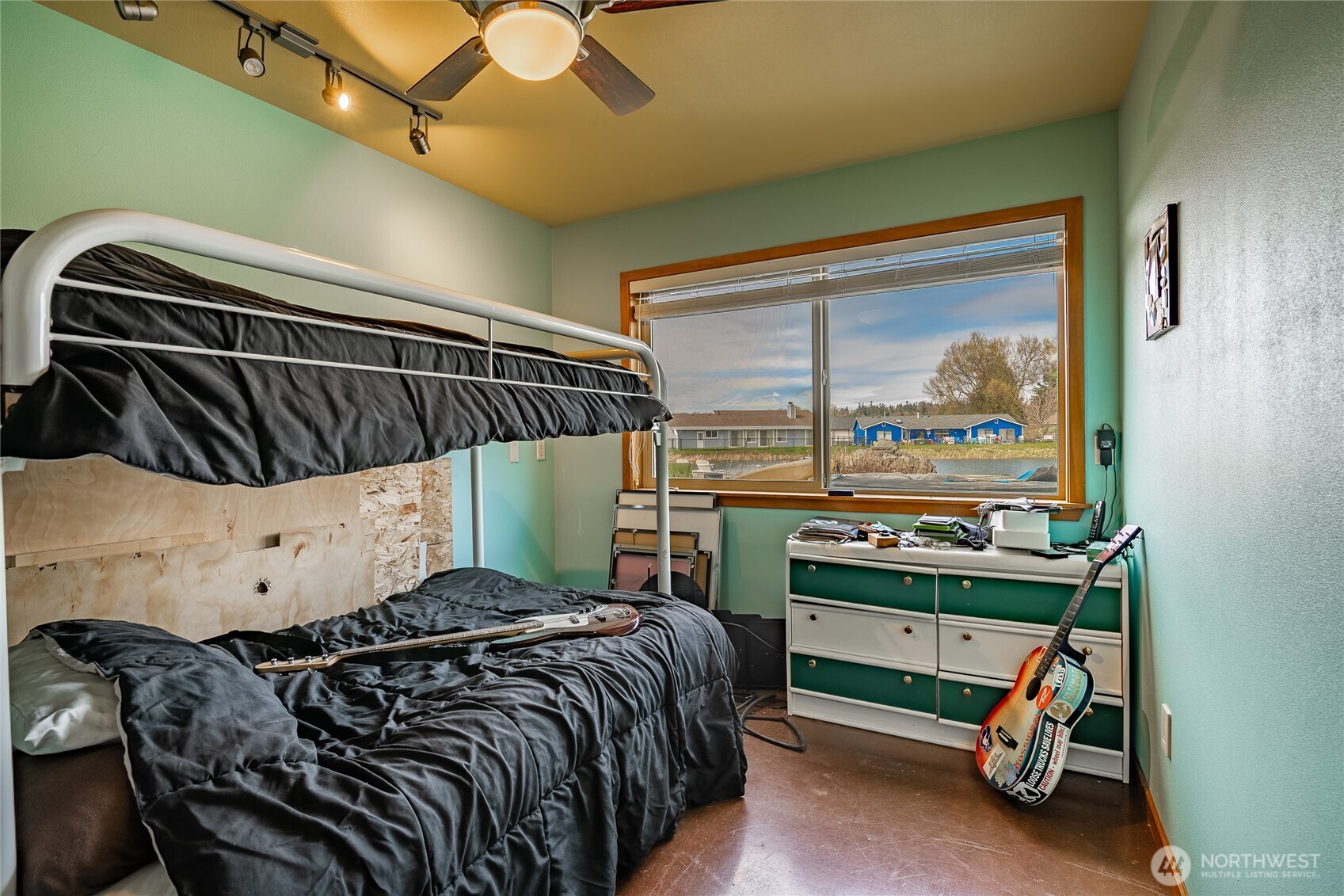 Property photo 37