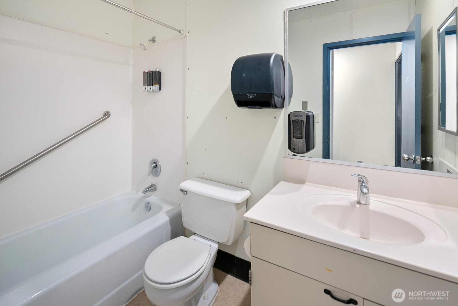 Property photo 17