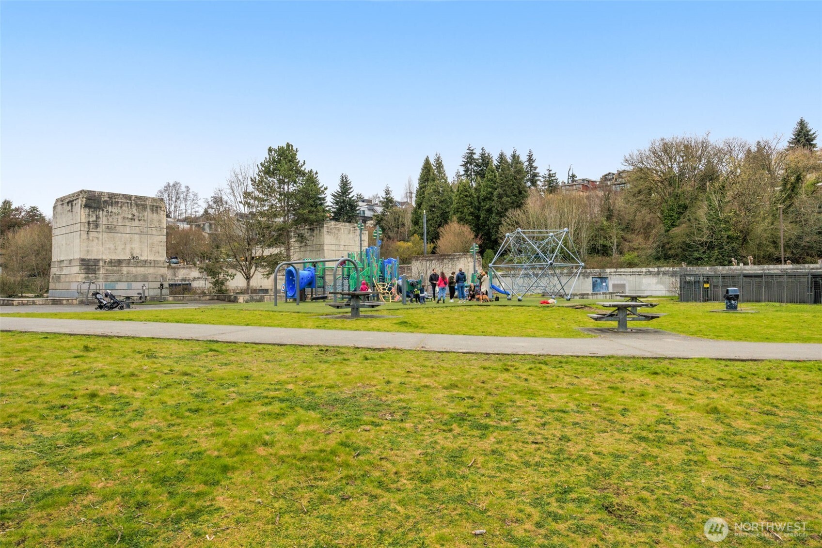 Property photo 36