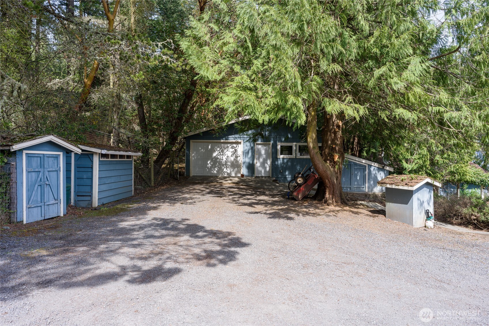 Property photo 33