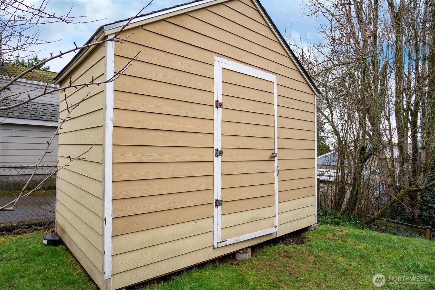 Property photo 32