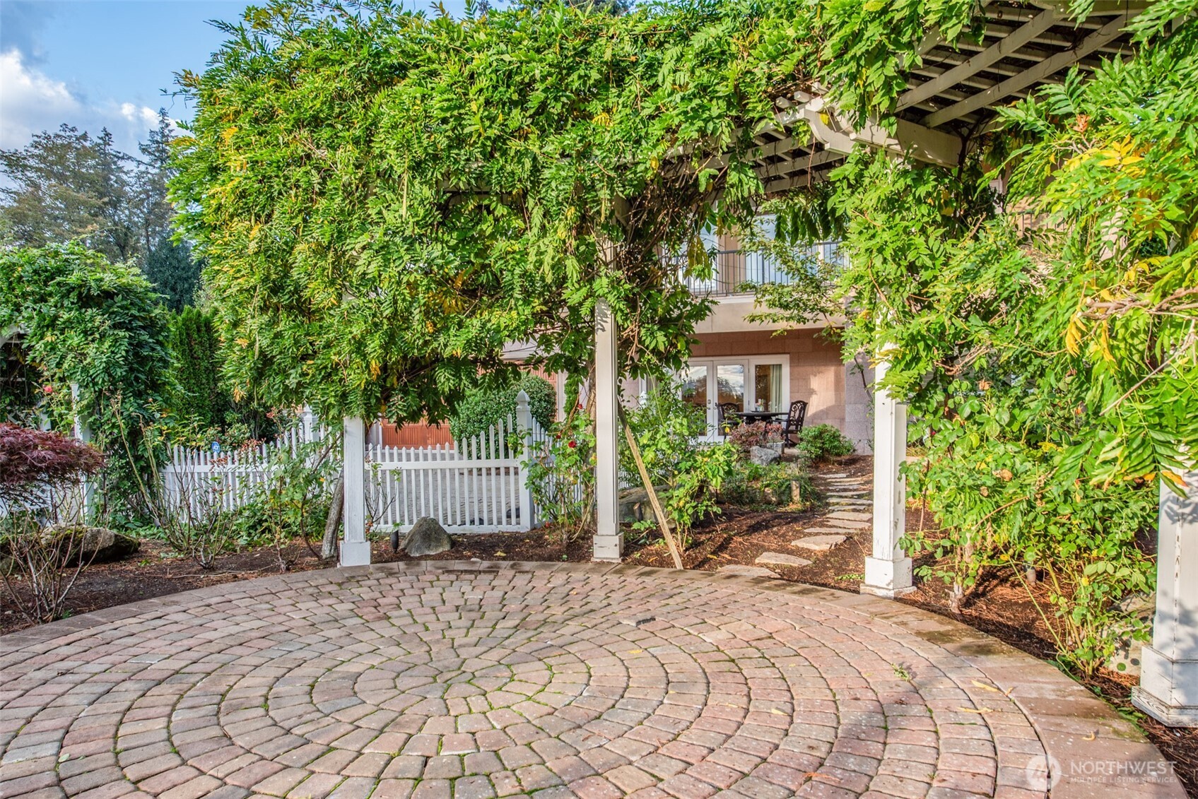 Property photo 35