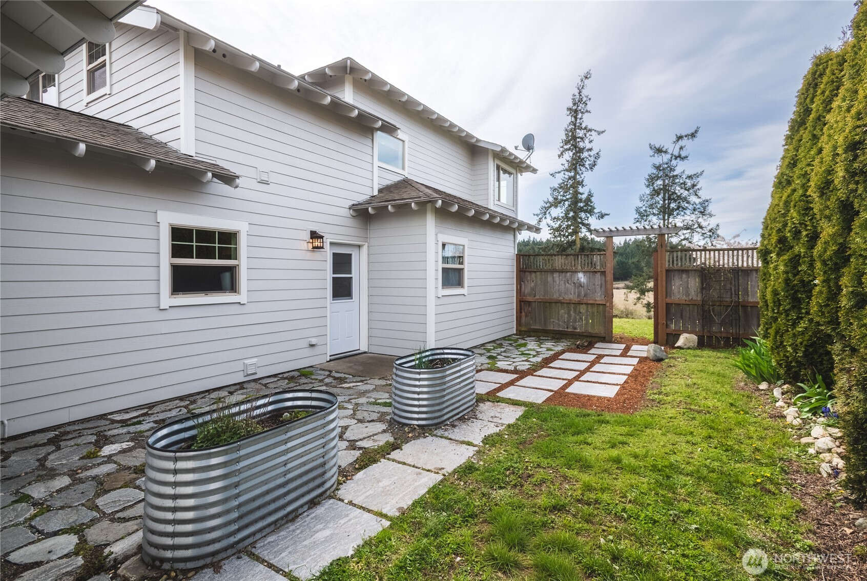Property photo 32