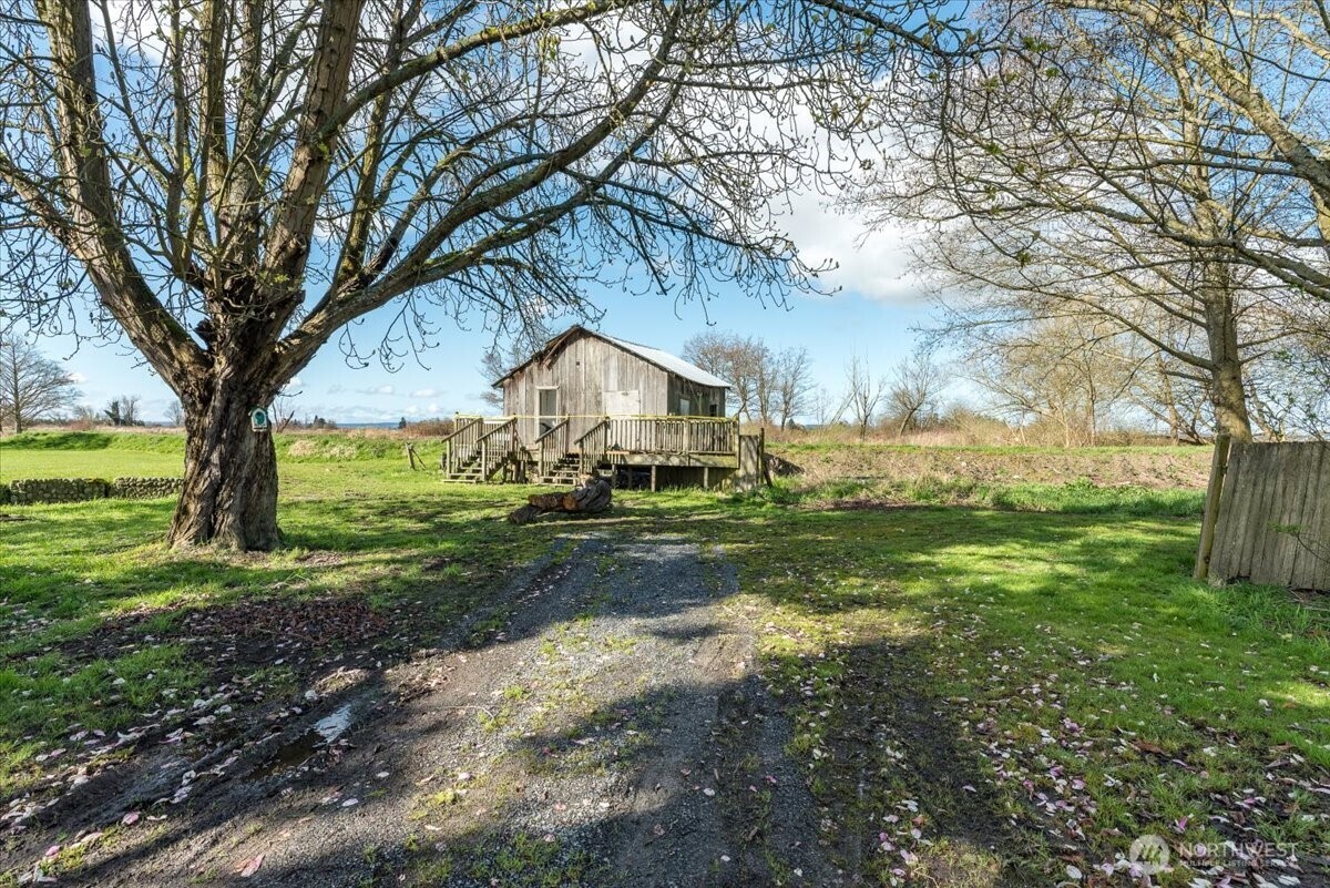 Property photo 38
