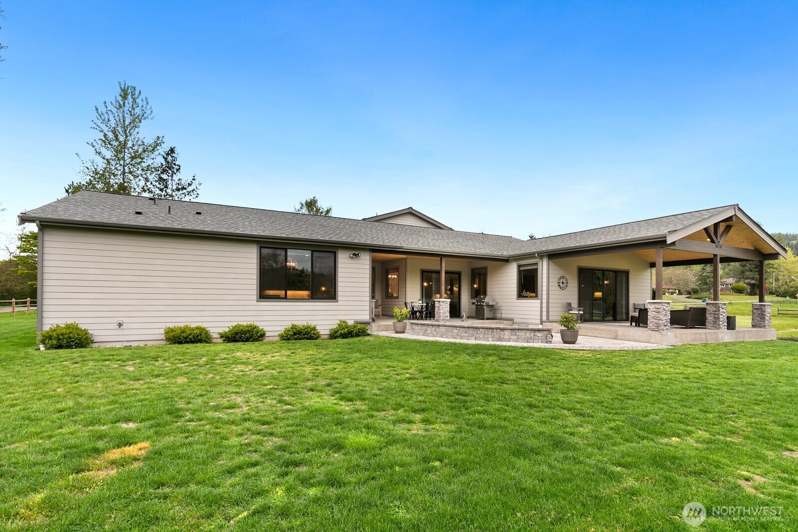 Property photo 38