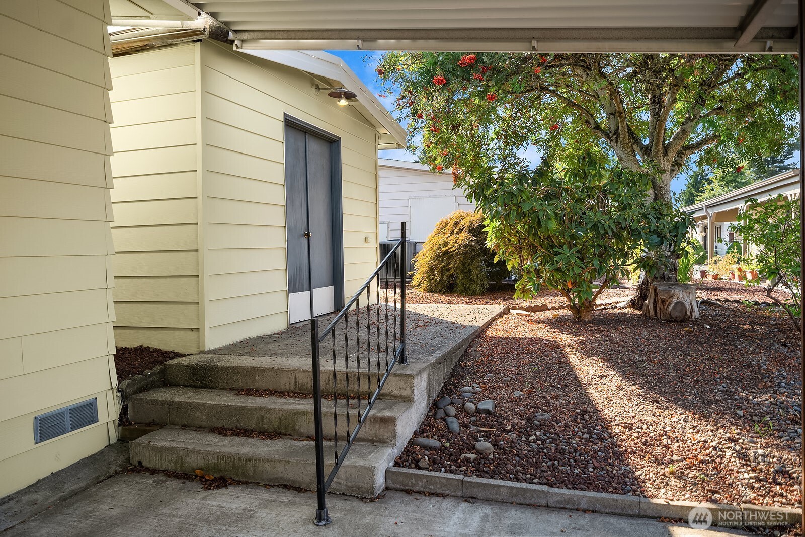 Property photo 24