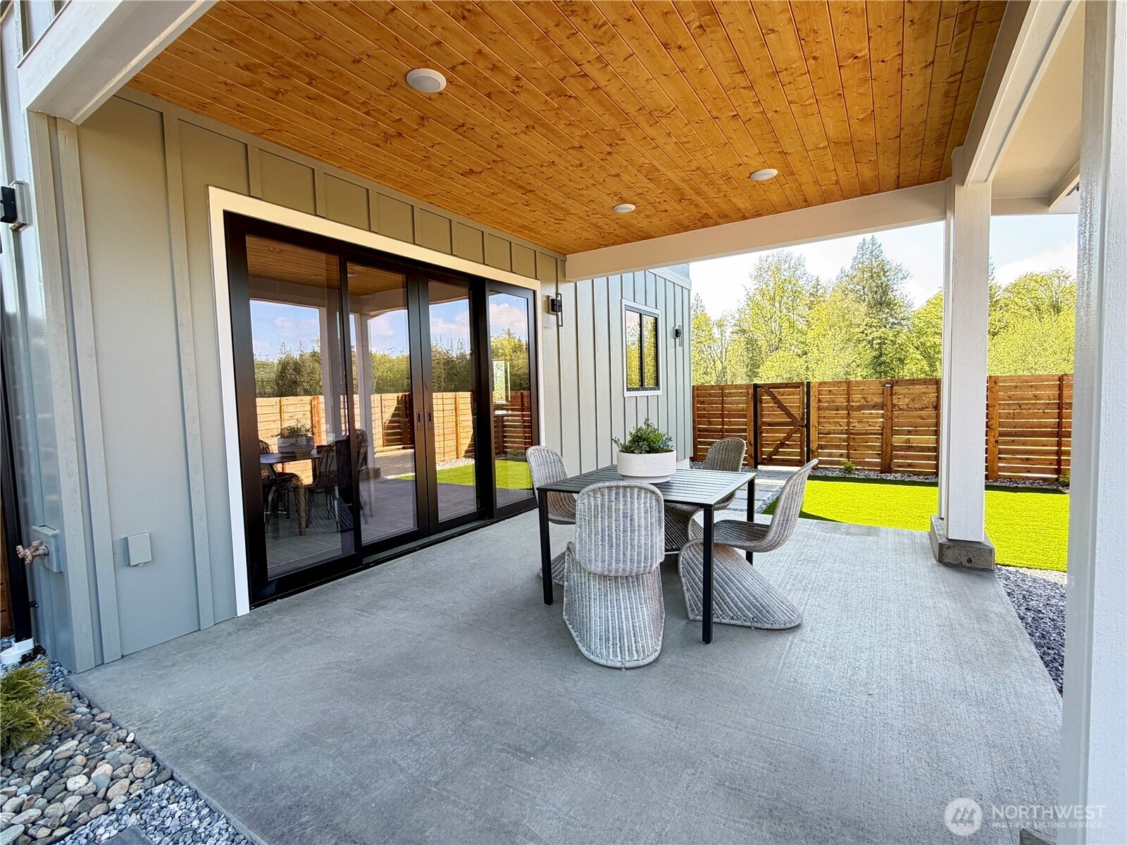 Property photo 34